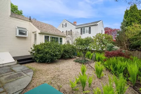 Exterior - 26 Pickwick Rd, Marblehead, MA 01945 photo 8 of 8