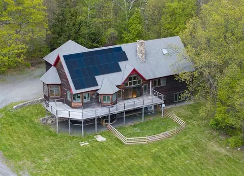 184 West Rd, Bernardston, MA 01337