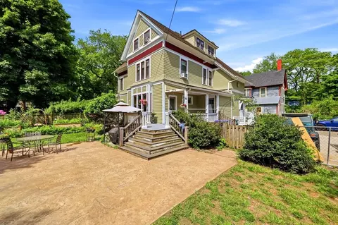 Exterior - 151 Bowdoin St, Springfield, MA 01109 photo 7 of 14