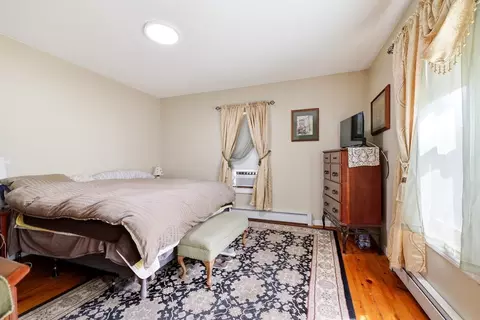 Bedroom - 151 Bowdoin St, Springfield, MA 01109 photo 3 of 5