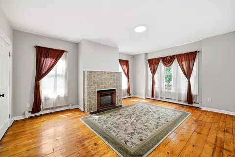 Living - 151 Bowdoin St, Springfield, MA 01109 photo 3 of 4