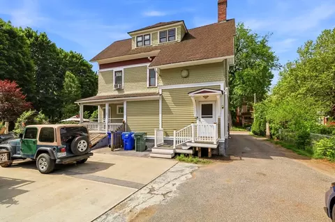Exterior - 151 Bowdoin St, Springfield, MA 01109 photo 13 of 14