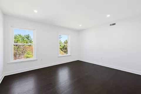 Bedroom - 175 Pleasant St, Upton, MA 01568 photo 1 of 3