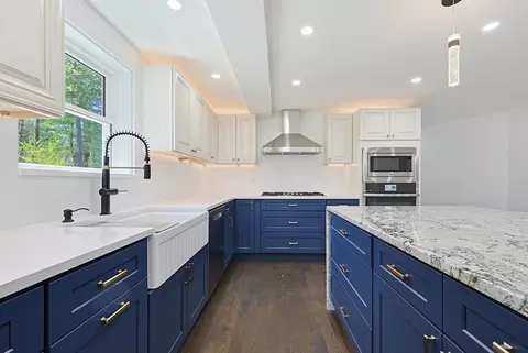 Kitchen - 175 Pleasant St, Upton, MA 01568 photo 3 of 6