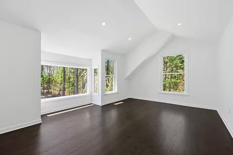 Bedroom - 175 Pleasant St, Upton, MA 01568 photo 2 of 3