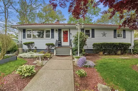 5 Linwood Park, Brockton, MA 02301