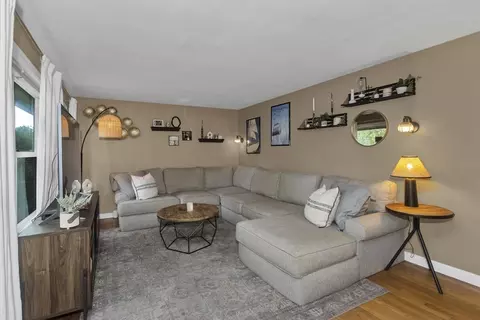 Living - 22 Audley Rd, Springfield, MA 01118 photo 1 of 2