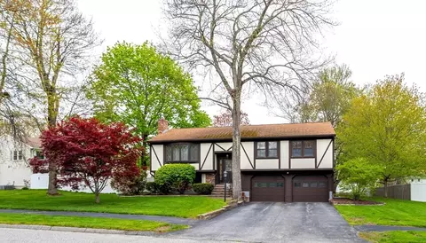 33 Monroe St, Shrewsbury, MA 01545