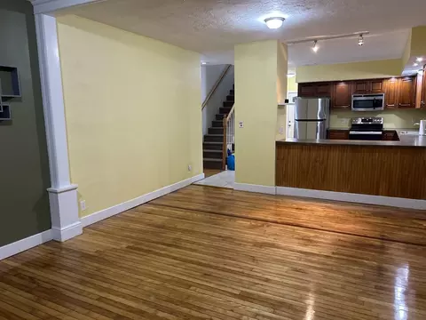 Living - 42 Ernest Ave, Worcester, MA 01604 photo 1 of 6