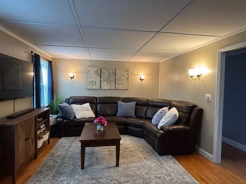 Living - 20 Pinevale Ave, Reading, MA 01867 photo 2 of 2