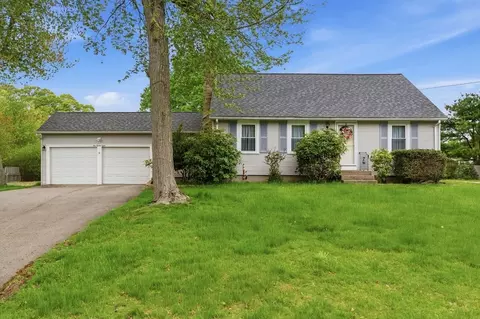 188 Glendale Rd, Attleboro, MA 02703