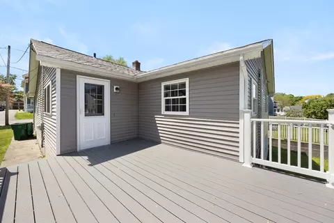 Exterior - 44 White St, Chicopee, MA 01013 photo 5 of 8