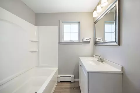 Bath - 44 White St, Chicopee, MA 01013 photo 1 of 2