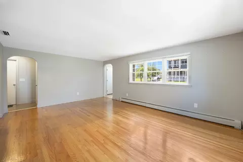 Living - 44 White St, Chicopee, MA 01013 photo 2 of 5
