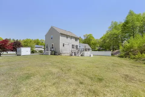 Exterior - 4 Brookside Dr, Douglas, MA 01516 photo 4 of 7