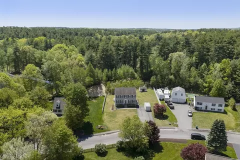 View/Area - 4 Brookside Dr, Douglas, MA 01516 photo 2 of 5