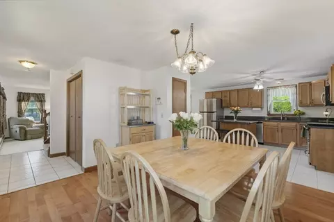 Dining - 4 Brookside Dr, Douglas, MA 01516 photo 2 of 2