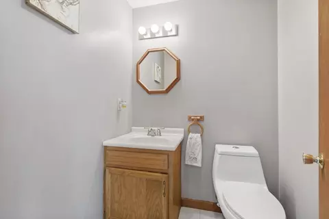 Bath - 4 Brookside Dr, Douglas, MA 01516 photo 1 of 3