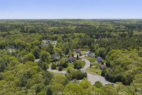 View/Area - 4 Brookside Dr, Douglas, MA 01516 photo 5 of 5