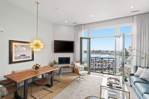 Living - 10 Shipyard Dr #511, Hingham, MA 02043 photo 4 of 4