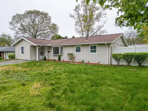 64 Budd Ave, Brockton, MA 02302