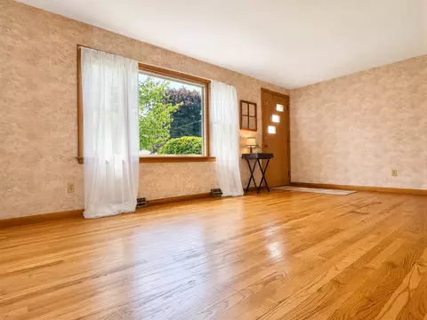 194 Brookside Cir, Northampton, MA 01062 photo 39