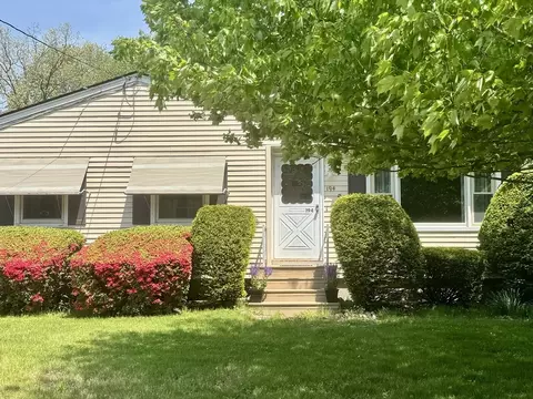 194 Brookside Cir, Northampton, MA 01062 photo 30