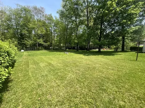 194 Brookside Cir, Northampton, MA 01062 photo 25