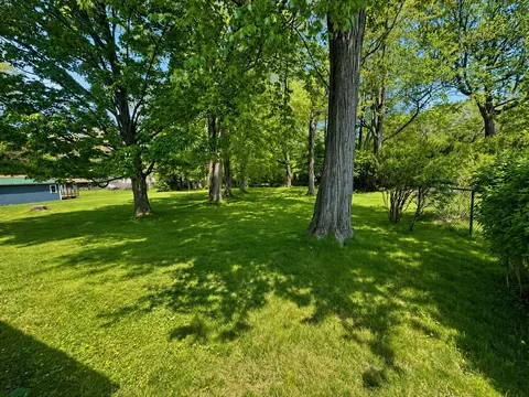194 Brookside Cir, Northampton, MA 01062 photo 36