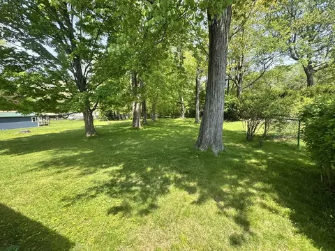 194 Brookside Cir, Northampton, MA 01062 photo 29