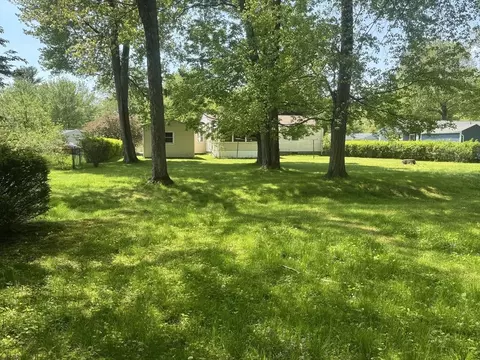 194 Brookside Cir, Northampton, MA 01062 photo 28