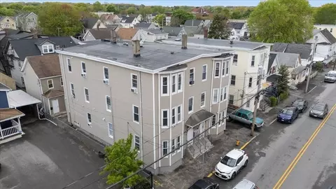 246-258 Salem St, Lawrence, MA 01843