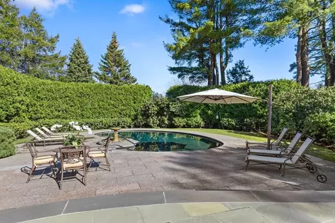 Exterior - 9 Singletree Rd, Brookline, MA 02467 photo 2 of 2