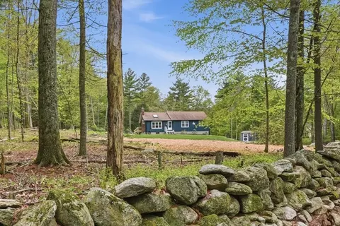 39 Arch St, Douglas, MA 01516 photo 3