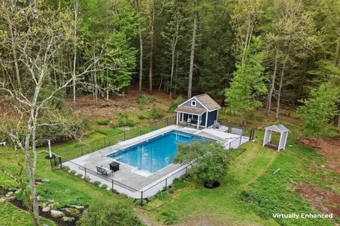 39 Arch St, Douglas, MA 01516 photo 9