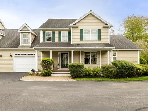 68 Elm St #68, Kingston, MA 02364