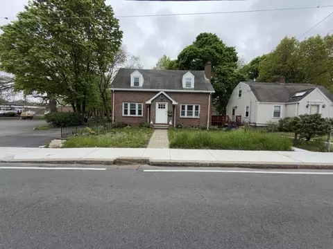 16 Water St, Quincy, MA 02169