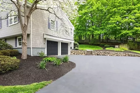 10 Autumn Cir, Hingham, MA 02043 photo 26