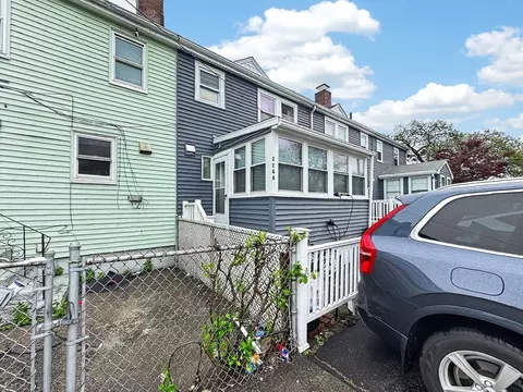 228 Quincy Shore Dr # -B, Quincy, MA 02171