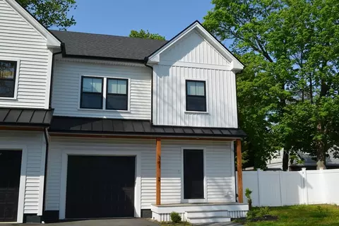 361 Salem St #2, Wakefield, MA 01880