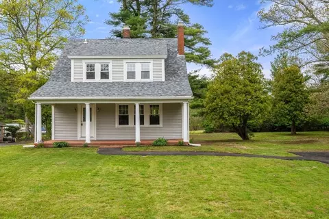 118 County Rd, Freetown, MA 02717