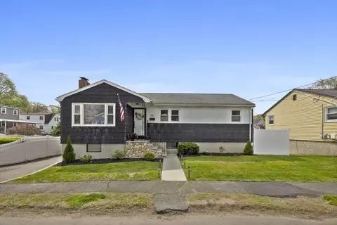 55 Thistle St, Lynn, MA 01905