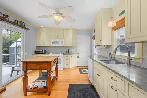 24 Acorn Dr, Barnstable, MA 02668 photo 14
