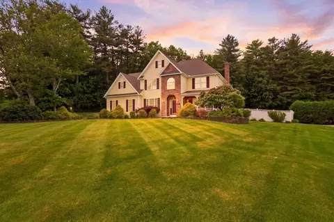 7 Liberty Ln, Southwick, MA 01077