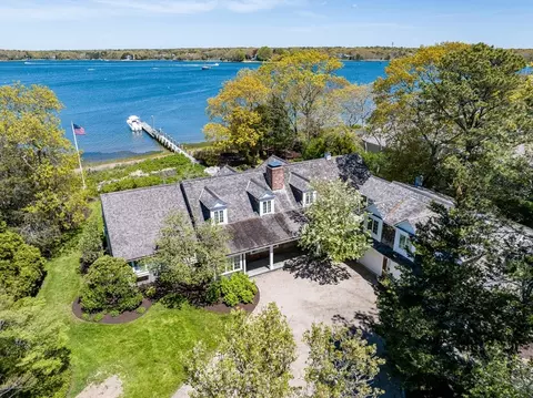 46 Great Bay Rd, Osterville, MA 02655