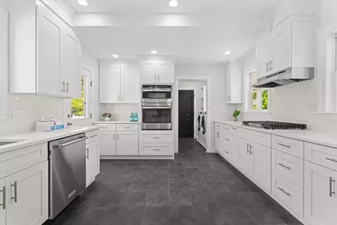 20 Pine St, Natick, MA 01760 photo 9