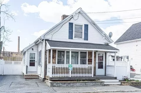 516 Lakeview Ave, Lowell, MA 01850
