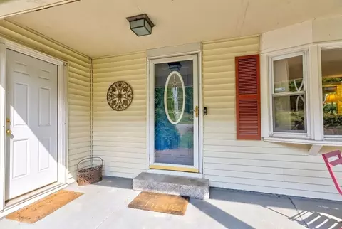 Exterior - 48 Westview Rd, Worcester, MA 01602 photo 3 of 11