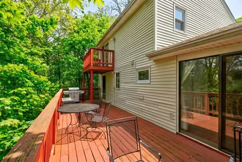 Exterior - 48 Westview Rd, Worcester, MA 01602 photo 6 of 11