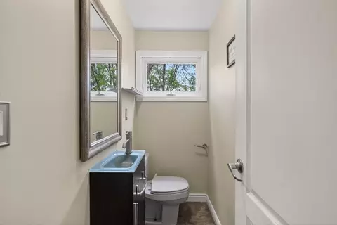 Bath - 48 Westview Rd, Worcester, MA 01602 photo 1 of 2